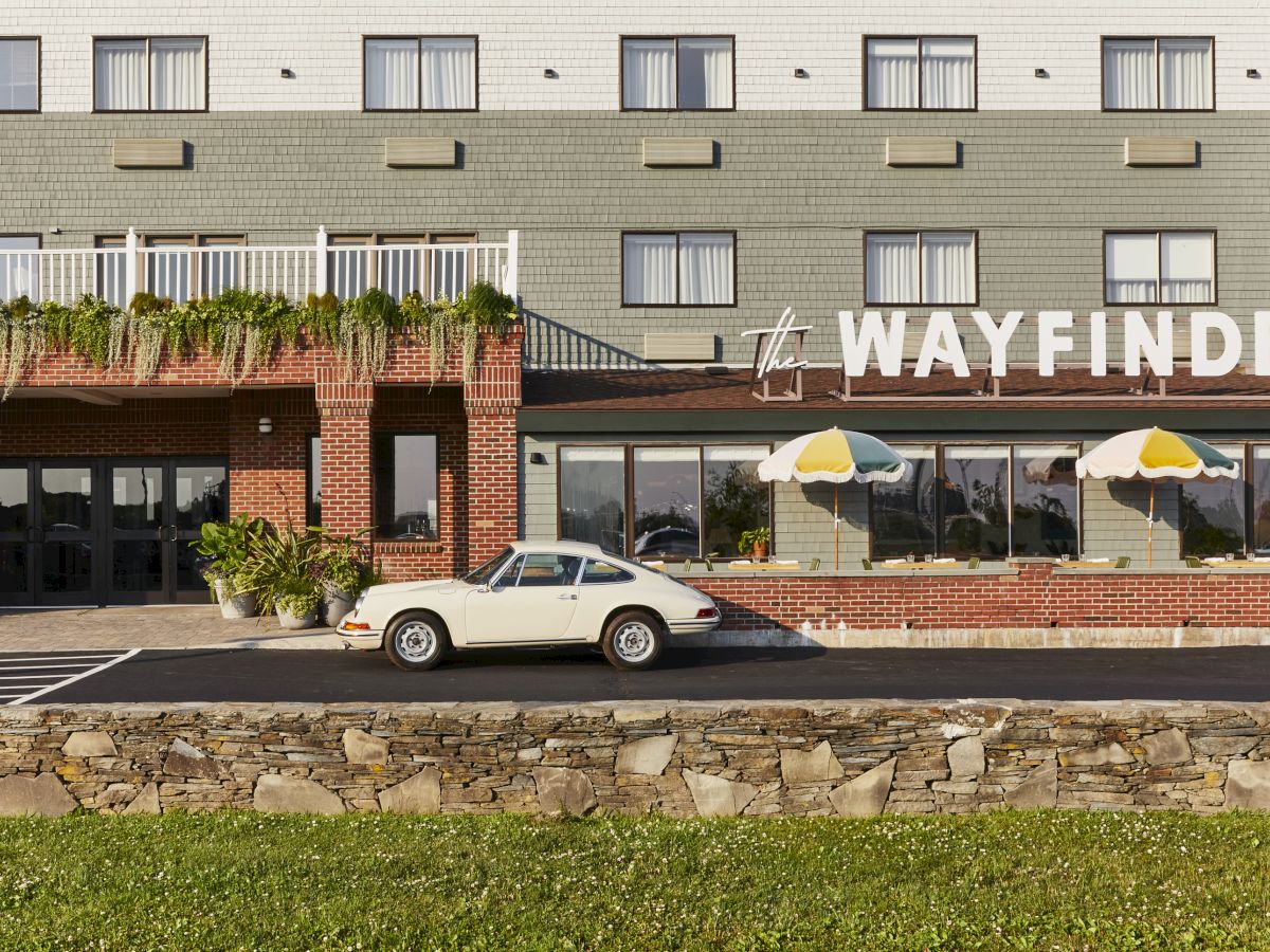 A building with a sign that reads 